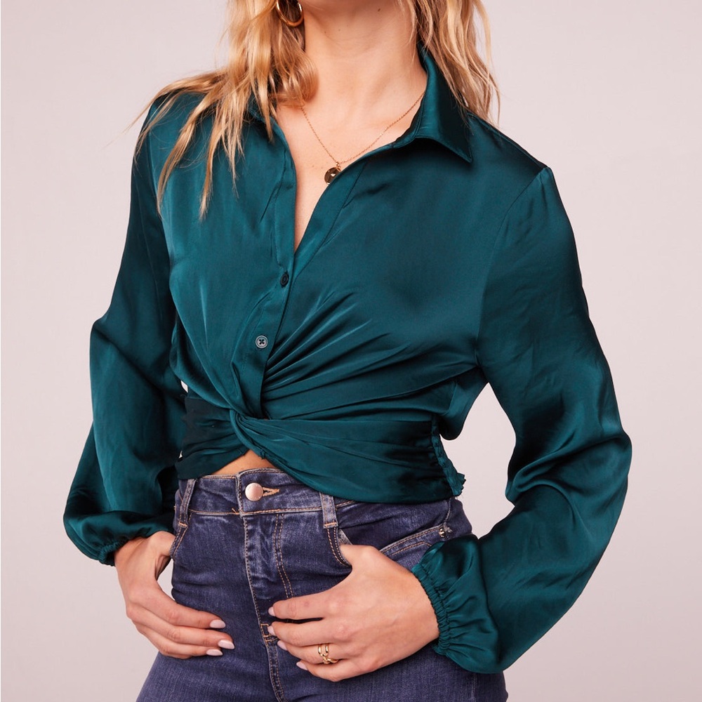 Band of the‎ Free Carrie Pine Satin Twist Crop Top